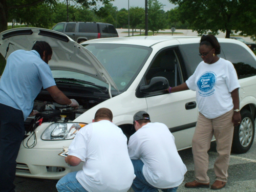 College, Groups Host Car Care Clinic