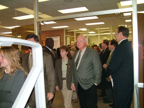 Governor Robert L. Ehrlich with children and staff at Perry Hall High School in Baltimore County